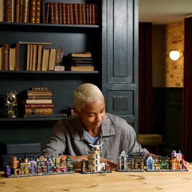 LEGO® Harry Potter™ 76444 Čarodejnícke obchody v Šikmej uličke