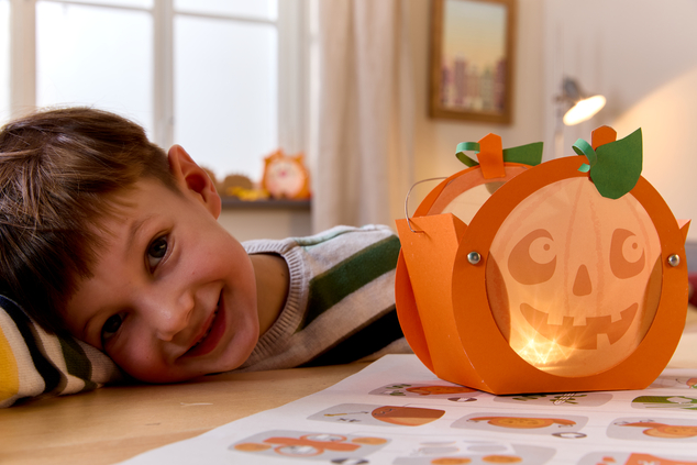 Haba Set creativo Lanterna con clip Halloween