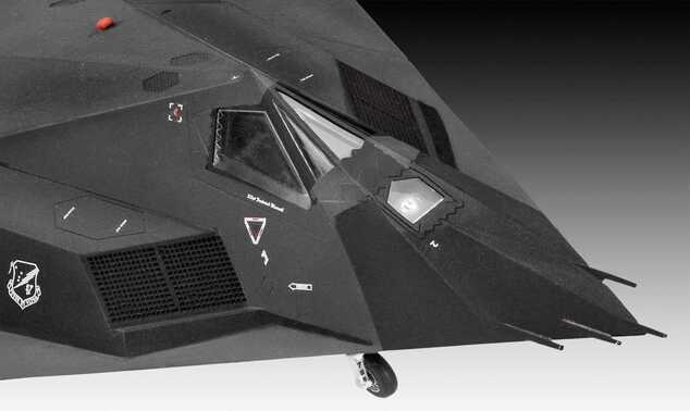 Plastikmodellbausatz Flugzeug 03899 - Lockheed Martin F-117A Nighthawk Stealth Fighter (1:72)