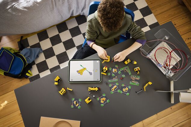 LEGO® Technic 42233 Močni stroji