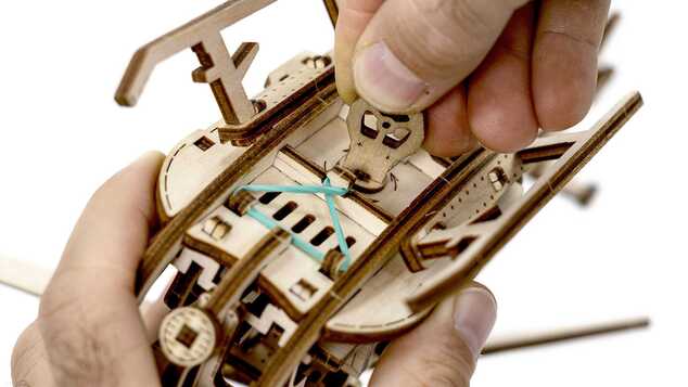Tiny Adventures REVELL 00611 - Helicopter
