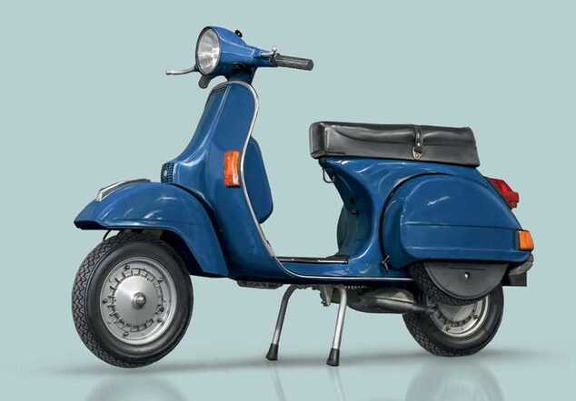 Model Kit motorno kolo 4645 - Vespa PX 125/150 1978 (1:9)