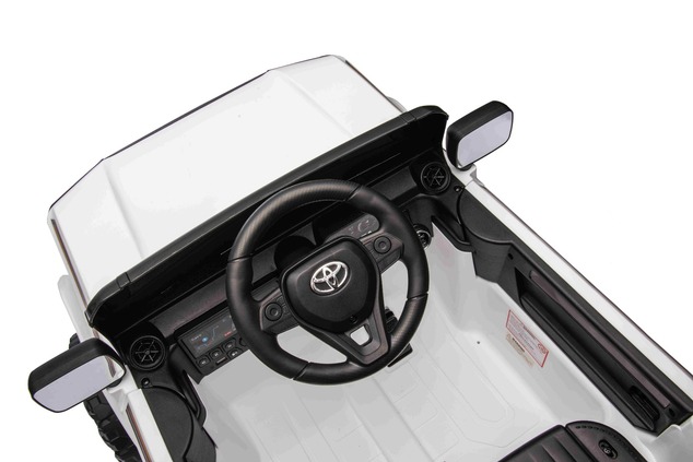Elektrické autíčko Toyota Landcruiser 12V, biele, široké jednomiestne sedadlo, 2,4 GHz dia