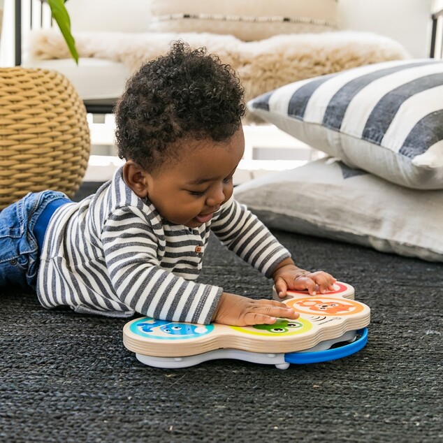 Hračka drevená hudobná bubny Magic Touch HAPE 6m+