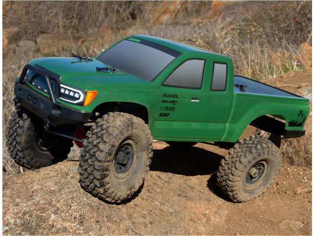 Axial SCX10 III Base Camp 4WD 1:10 RTR sivý