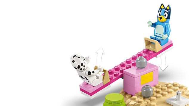 LEGO®Bluey 11201 Bluey, Chloe i zabava na igralištu