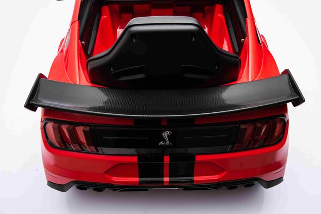 Elektrické autíčko Ford Shelby Mustang GT 500 Cobra, červené, 2,4 GHz diaľkové ovládanie