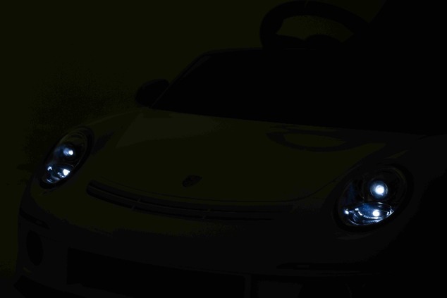 Elektrické autíčko RUF GT 12V, biele, Otváracie dvere, 2.4 GHz diaľkové ovládanie, LED sve