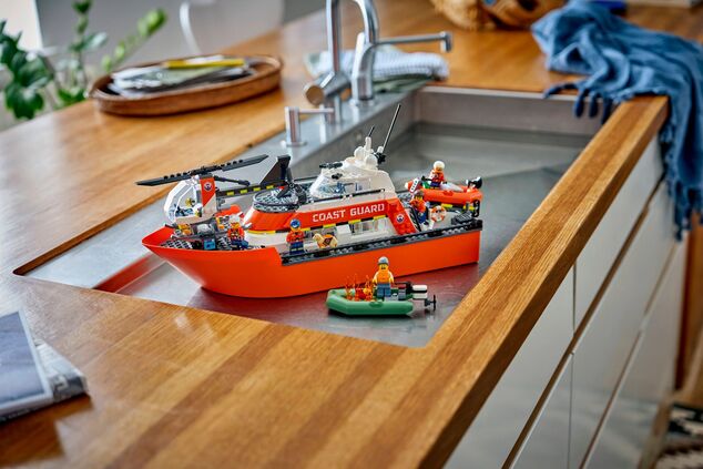 LEGO® City 60504 Záchranný čln pobrežnej hliadky a vrtuľník