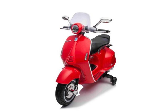 Elektrická motorka Vespa 946 aj so spätným chodom, červené, s pomocnými kolesami