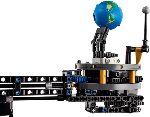 LEGO® Technic 42179 Planeta Pământ și Luna pe orbită