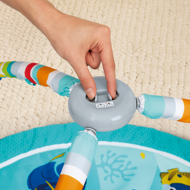 BRIGHT STARTS Tapis de jeu pour le développement moteur et sensoriel Finding Nemo POP 'N Wiggle™, 0m