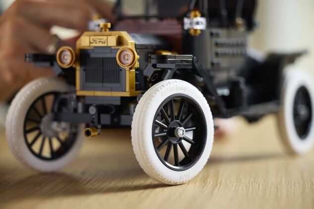 LEGO® Icons 11376 Ford Model T