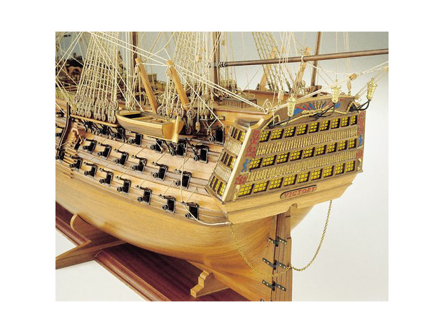 COREL HMS Victory 1765 1:98 kit