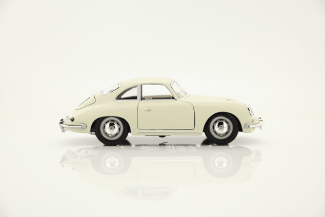 Bburago 1:24 Porsche 356B Coupe (1961) Elfenbein