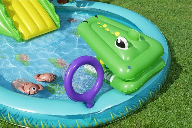 Bestway 53166 Detské nafukovacie herné centrum Crocodile Cove, 224 x 181 x 72 cm