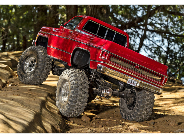 Traxxas TRX-4 Chevrolet K10 1979 1:10 RTR strieborný
