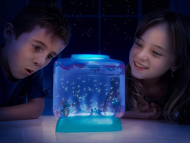 Akvárium s LED - vodné dráčiky