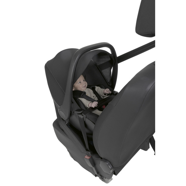 CHICCO Autosedačka Kory Essential - Black i-size 40-80 cm