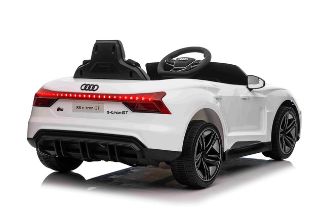 Elektrické autíčko Audi RS E-tron GT 12V, biele, široké jednomiestne sedadlo, 2,4 GHz diaľ