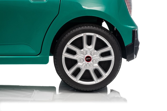 Elektrické autíčko BMW Mini Cooper 12V, zelené, USB Vstup s Bluetooth pripojením na MP3 Pr