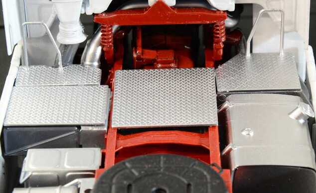 Model Kit truck 3926 - IVECO TURBOSTAR 190.48 SPECIAL (1:24)