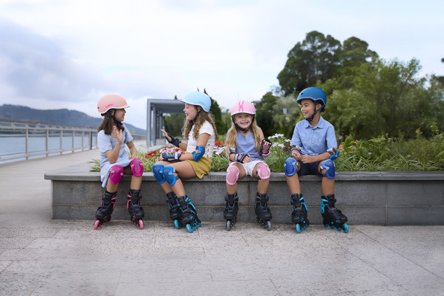 Globber Nastaviteľné inline korčule 34-37 Black-Coral Pink