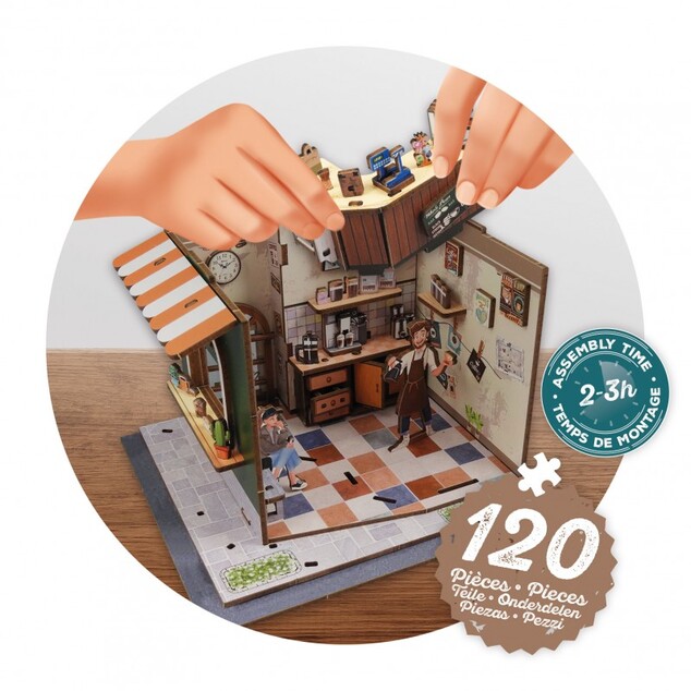 Diorama Café