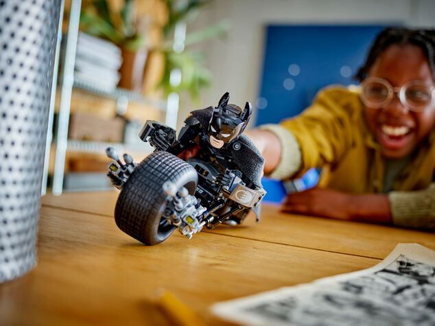 LEGO® DC Batman™ 76273 Baubare Figur: Batman™ und Bat-Pod Motorrad