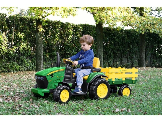 Peg-Pérego John Deere RC Traktor - s diaľkovým ovládačom
