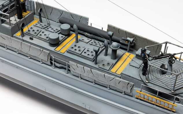 Classic Kit VINTAGE loď A10280V - German E-Boat (1:72)