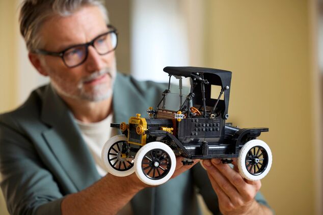 LEGO® Icons 11376 Ford Model T