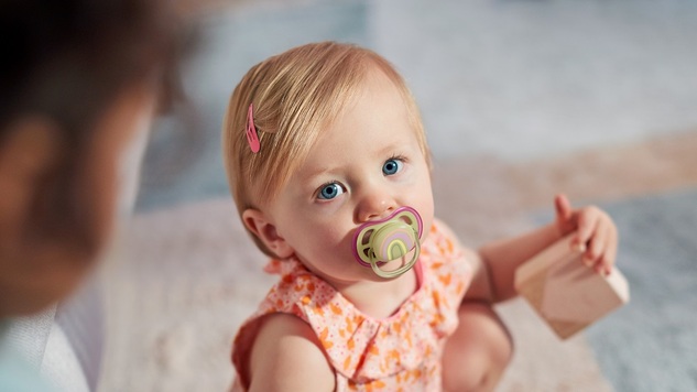 Philips AVENT Duda Ultra air image 0-6m punčka (mavrična) 2 kos