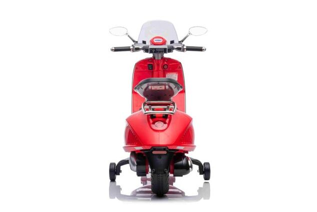 Elektrická motorka Vespa 946 aj so spätným chodom, červené, s pomocnými kolesami