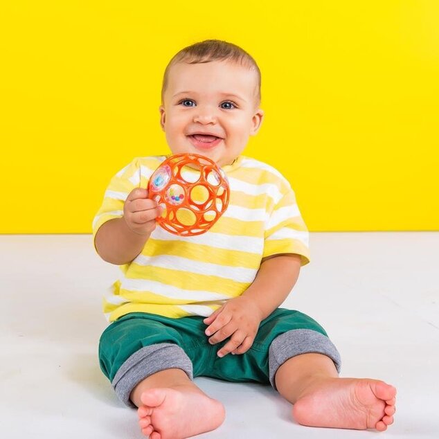 OBALL Hračka Oball RATTLE 10 cm oranžová