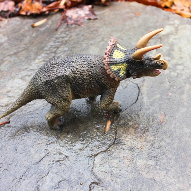 Safari® Triceratops dinosaurus