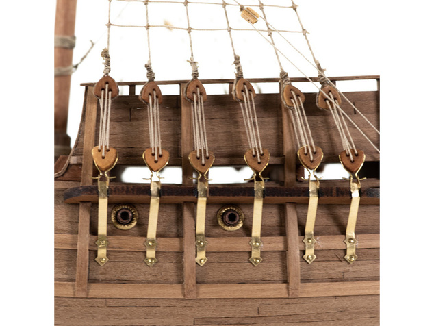 AMATI Santa Maria karavela 1492 1:65 kit