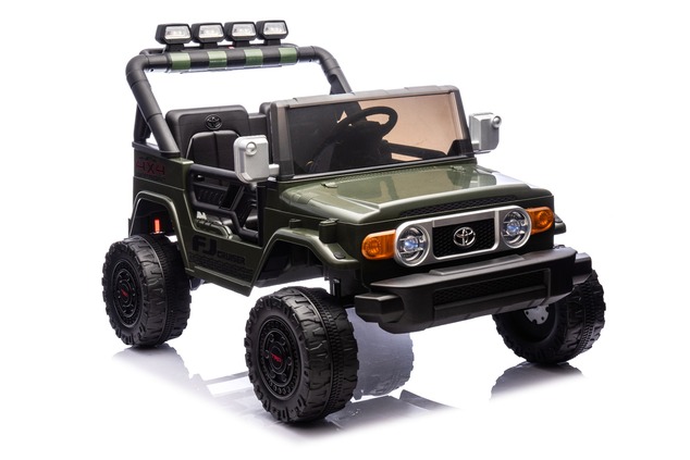 Elektrické autíčko Toyota FJ Cruiser XXL s pohonom 4x4, licencované (Dvojmiestne), zelené,