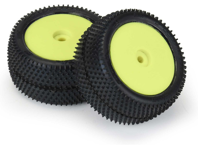 Pro-Line kolo 1:18, pneu Prism Carpet zadné, disk H8 žltý (2) (Losi Mini-B)