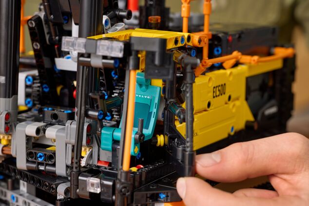 LEGO® Technic 42215 Bager Volvo EC500 Hybrid