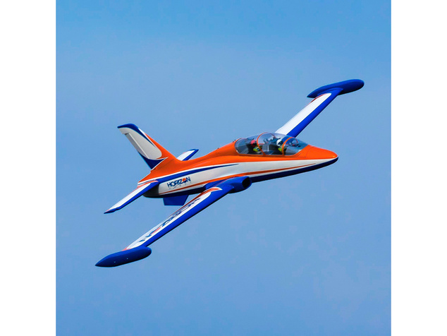 Hangar 9 Aermacchi MB-339 2.1m ARF, zaťahovací podvozok