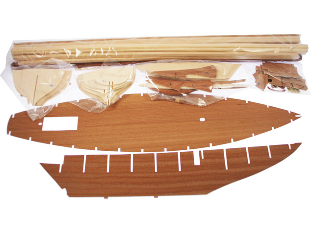 COREL Corsaro II plachetnica 1:24 kit