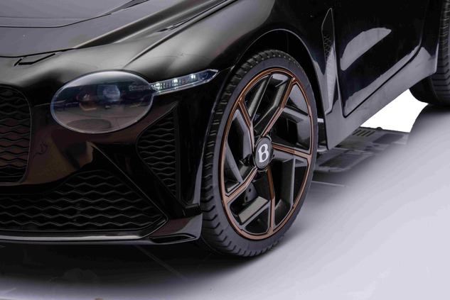 Elektrické autíčko Bentley Bacalar 12V, čierne, Dvere otvárajúce sa nahor, 2.4 GHz diaľkov