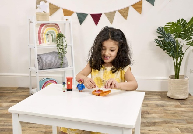 Rainbow Paddington a listy tete Lucy