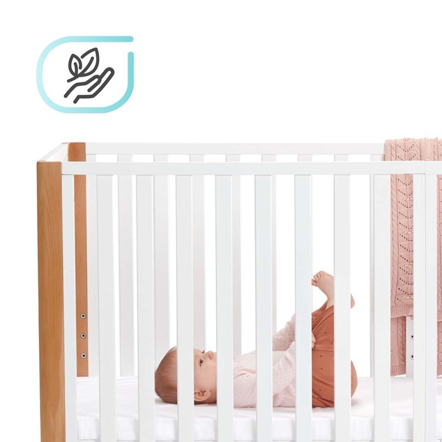 KINDERKRAFT SELECT Lesena posteljica Koya s funkcijo ograje, vključno z vzmetnico White, Premiu