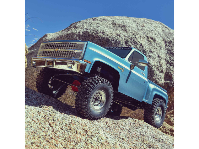 Axial SCX10 III Base Camp Chevrolet K10 1982 1:10 4WD RTR