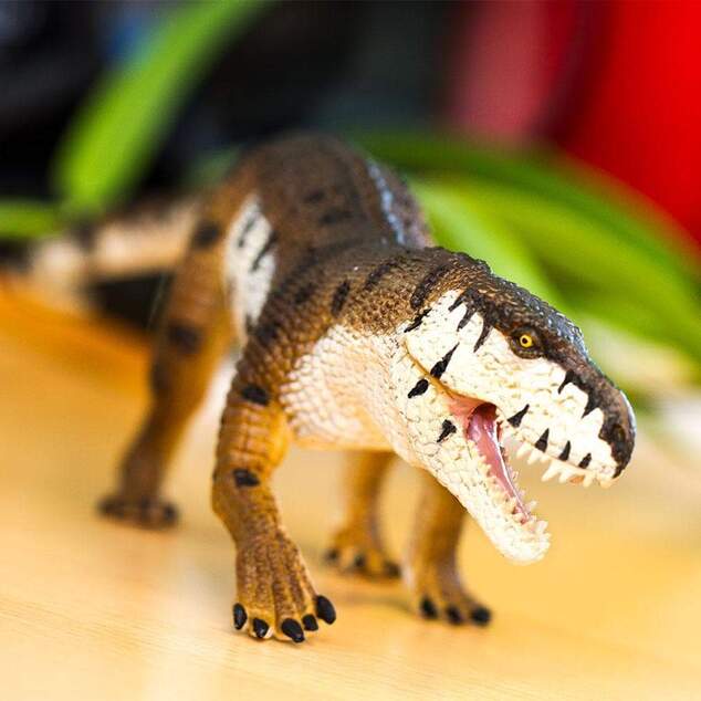Safari® Prestosuchus dinosaurus