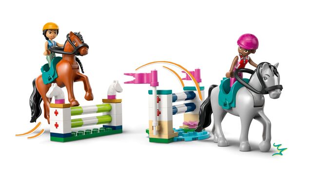 LEGO® Friends 42688 Konská stajňa a jazdecká akadémia