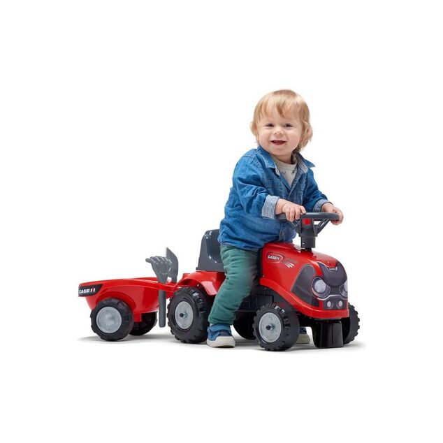 Falk Odrážadlo 238C Baby Case IH červený s vlečkou a lopatkou s hrabličkami