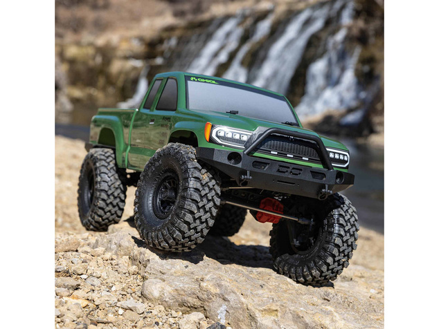 Axial SCX10 III Base Camp 4WD 1:10 RTR sivý